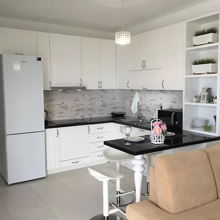 Diamond Sofia Apartment *